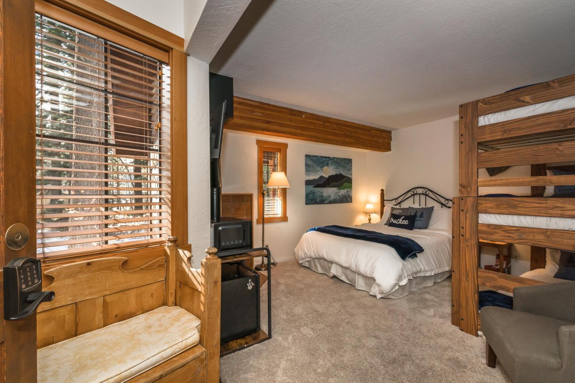 טראקי Donner Lake Inn מראה חיצוני תמונה